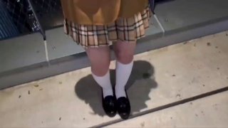 年轻的女同性恋享受一些情色玩具游戏